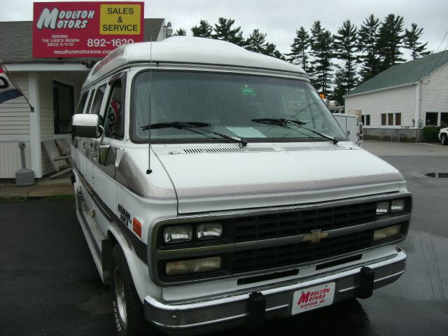 1993 Chevrolet G20 Eddie Bauer 6.0L