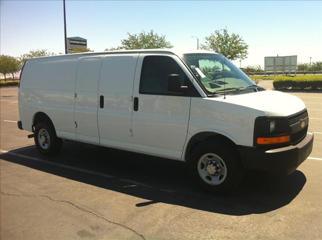 2007 Chevrolet G2500 Unknown