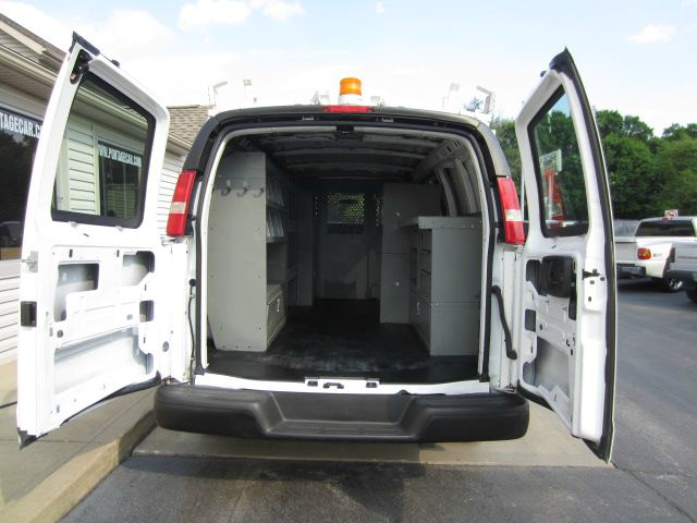 2007 Chevrolet G2500 Coupe 4D