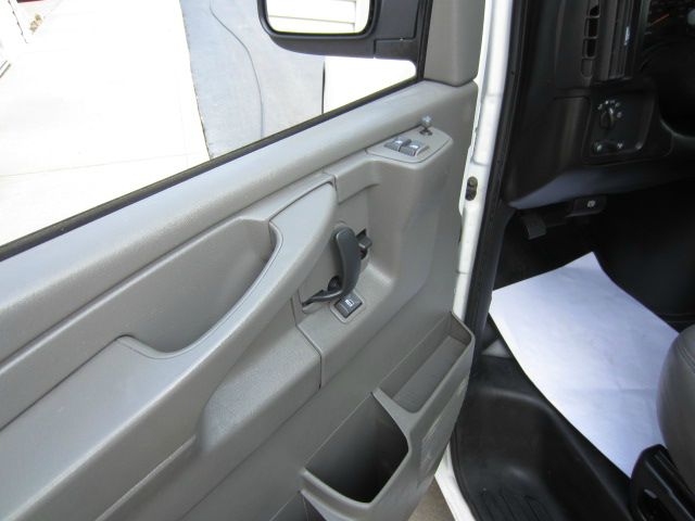 2007 Chevrolet G2500 Coupe 4D