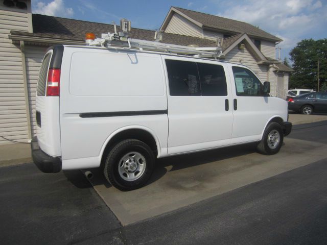 2007 Chevrolet G2500 Coupe 4D