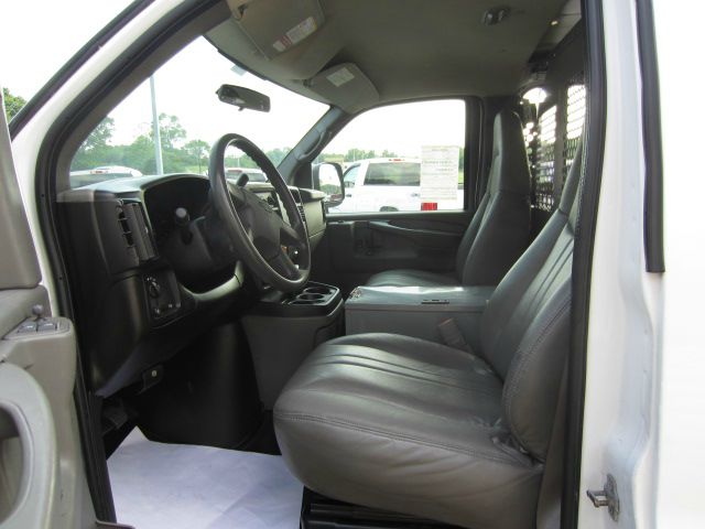 2007 Chevrolet G2500 Coupe 4D