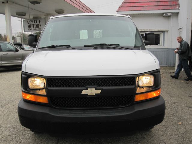 2009 Chevrolet G2500 Coupe 4D