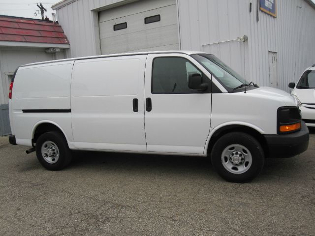 2009 Chevrolet G2500 Coupe 4D