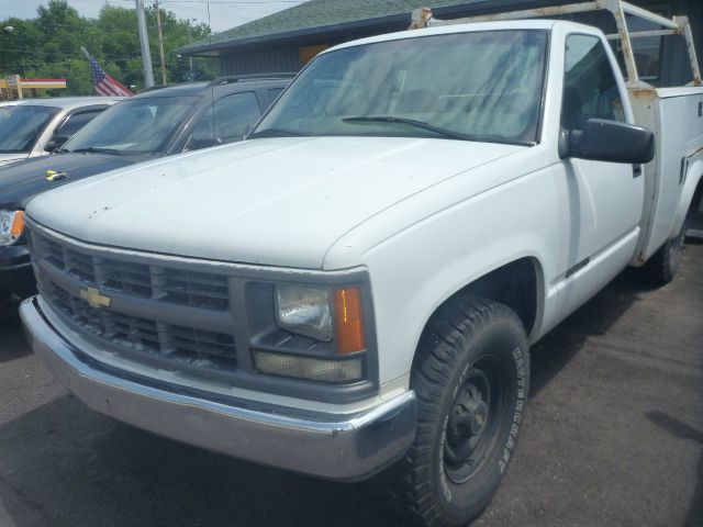 1985 Chevrolet G30 2.0T Quattro AT