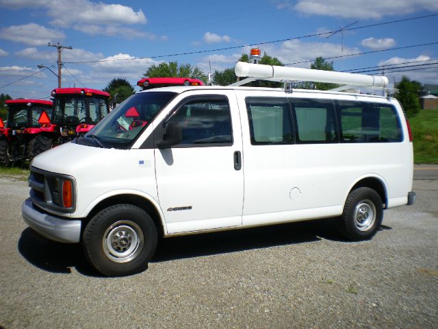 1997 Chevrolet G3500 AWD 3LT