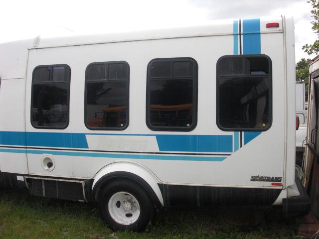 1998 Chevrolet G3500 Base