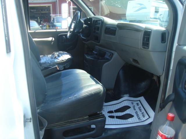 1998 Chevrolet G3500 Base