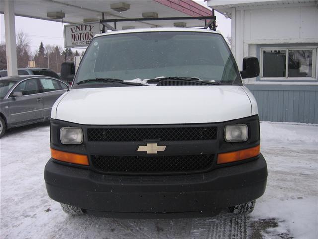 2008 Chevrolet G3500 Base