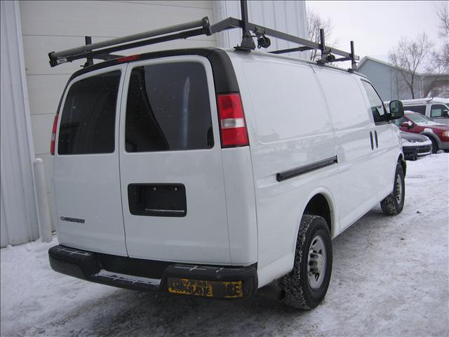 2008 Chevrolet G3500 Base