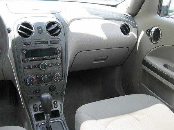 2007 Chevrolet HHR 4dr Sdn I4 CVT 2.5 Sedan