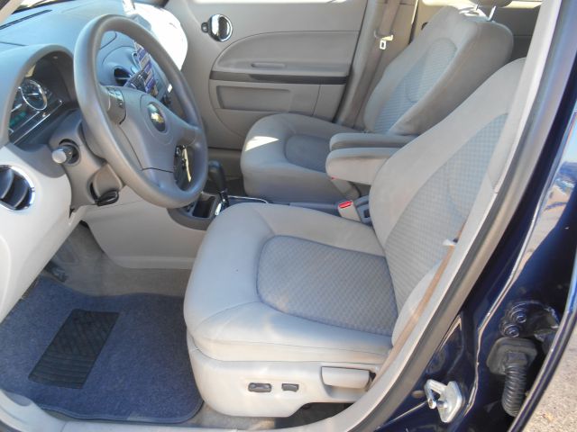 2007 Chevrolet HHR 4dr Sdn I4 CVT 2.5 Sedan