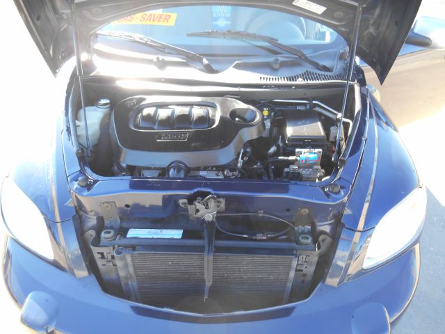 2007 Chevrolet HHR 4dr Sdn I4 CVT 2.5 Sedan