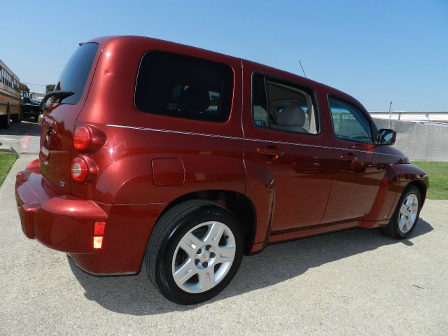 2008 Chevrolet HHR 4dr Sdn I4 CVT 2.5 Sedan