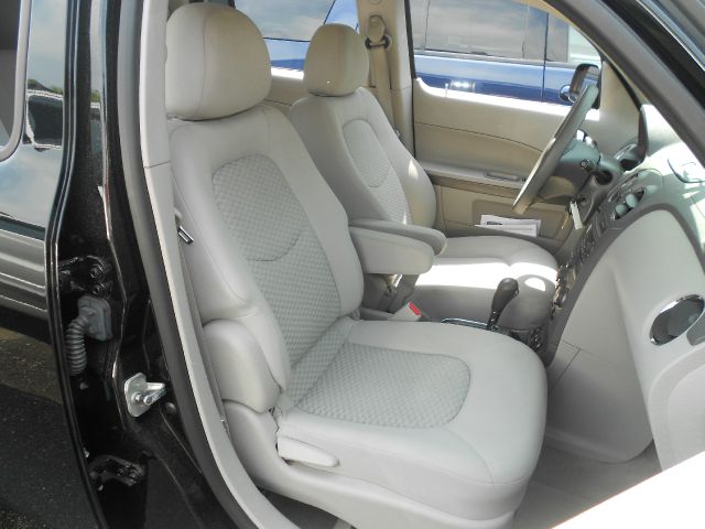 2008 Chevrolet HHR 4dr Sdn I4 CVT 2.5 Sedan