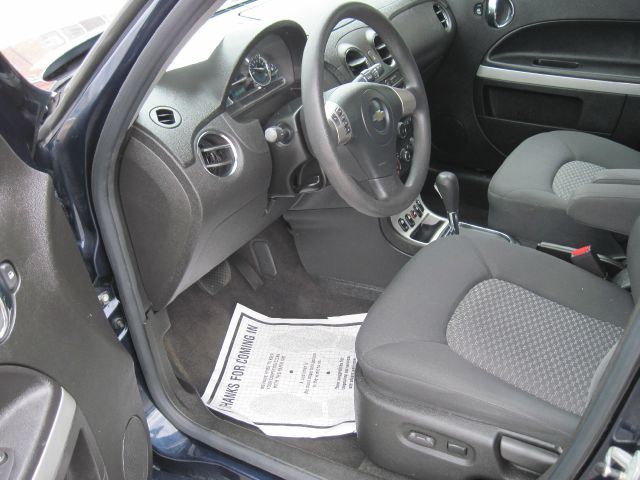 2008 Chevrolet HHR 4dr Sdn I4 CVT 2.5 Sedan