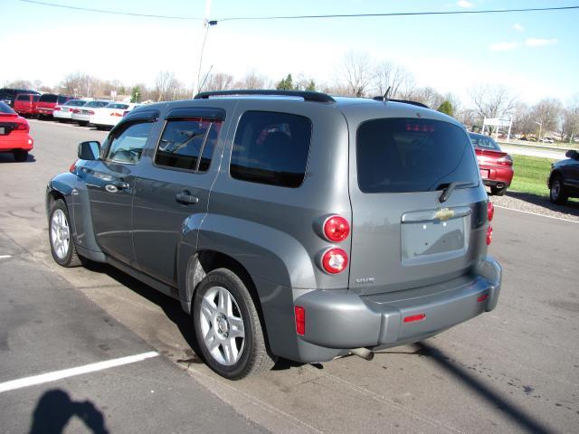 2008 Chevrolet HHR 4dr Sdn I4 CVT 2.5 Sedan