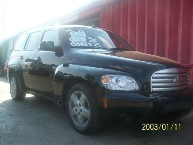 2009 Chevrolet HHR 4dr Sdn I4 CVT 2.5 Sedan