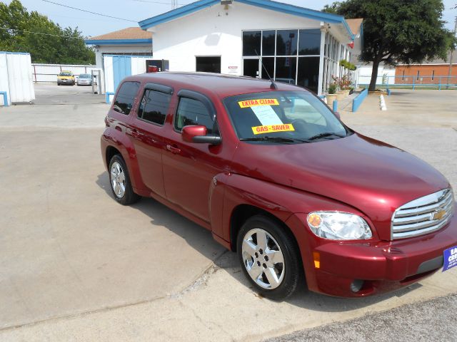 2009 Chevrolet HHR 4dr Sdn I4 CVT 2.5 Sedan