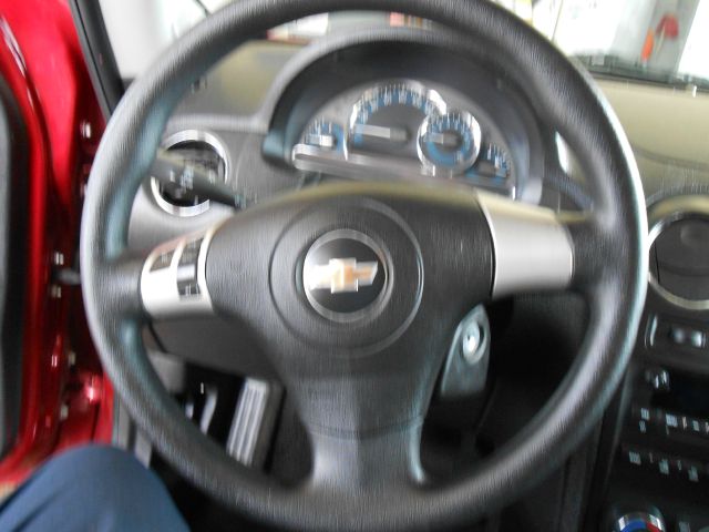 2009 Chevrolet HHR 4dr Sdn I4 CVT 2.5 Sedan