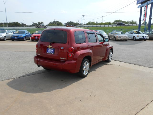 2009 Chevrolet HHR 4dr Sdn I4 CVT 2.5 Sedan