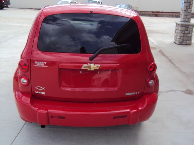 2009 Chevrolet HHR 4dr Sdn I4 CVT 2.5 Sedan