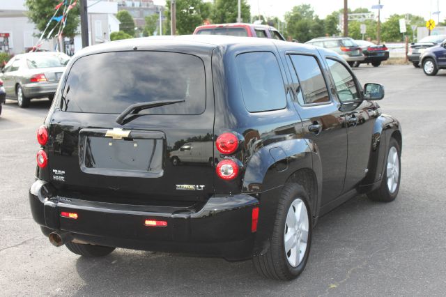 2009 Chevrolet HHR 4dr Sdn I4 CVT 2.5 Sedan