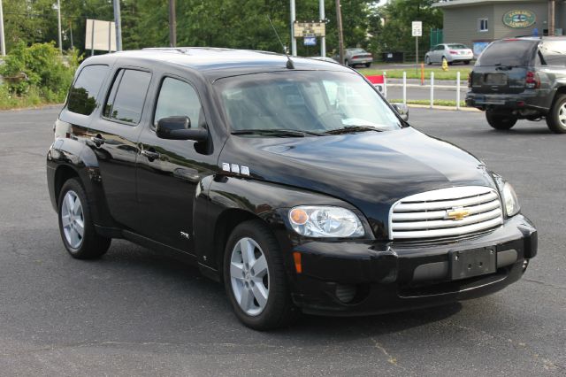 2009 Chevrolet HHR 4dr Sdn I4 CVT 2.5 Sedan