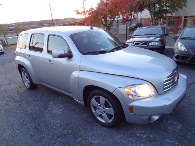 2009 Chevrolet HHR 4dr Sdn I4 CVT 2.5 Sedan