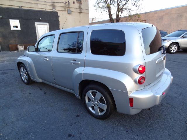 2009 Chevrolet HHR 4dr Sdn I4 CVT 2.5 Sedan