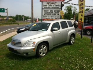 2009 Chevrolet HHR 4dr Sdn I4 CVT 2.5 Sedan