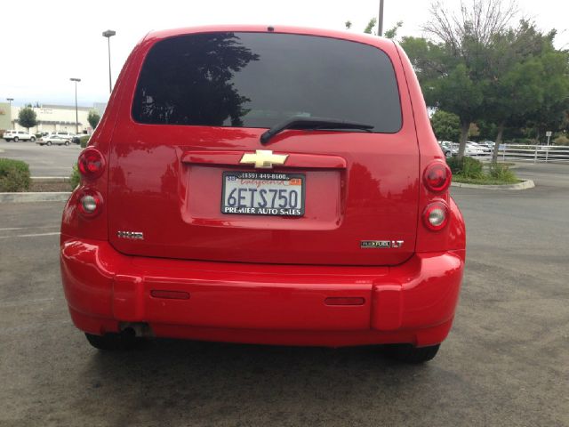 2009 Chevrolet HHR 4dr Sdn I4 CVT 2.5 Sedan