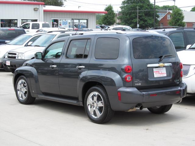 2010 Chevrolet HHR 4dr Sdn 3.0L Luxury 4matic AWD