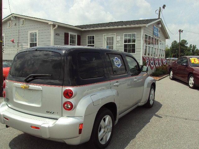 2010 Chevrolet HHR 4dr Sdn I4 CVT 2.5 Sedan