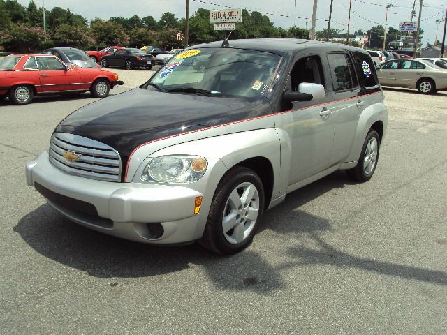 2010 Chevrolet HHR 4dr Sdn I4 CVT 2.5 Sedan