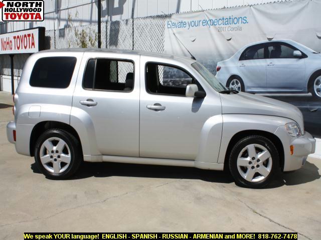 2011 Chevrolet HHR 4dr Sdn I4 CVT 2.5