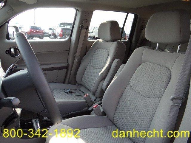 2011 Chevrolet HHR 4dr Sdn I4 CVT 2.5