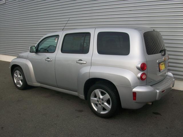 2011 Chevrolet HHR 4dr Sdn I4 CVT 2.5