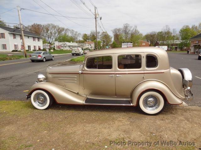 1934 Chevrolet Hotrod 1995 Pontiac