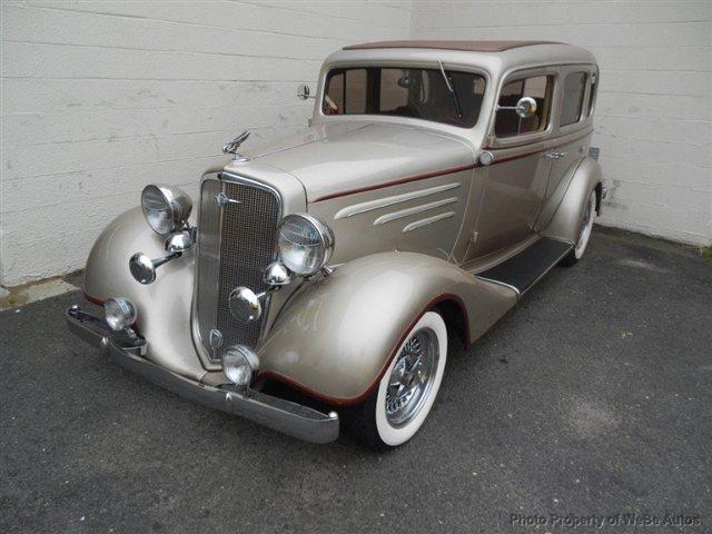 1934 Chevrolet Hotrod 1995 Pontiac