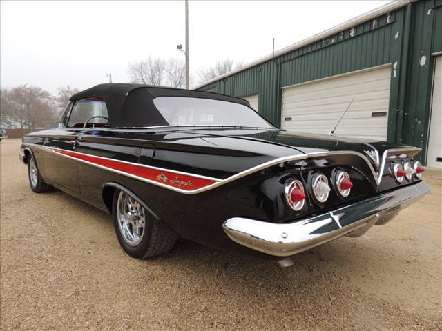 1961 Chevrolet Impala 1500 W/shelves In Cargo Area 1 Owner