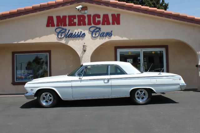 1962 Chevrolet Impala 4dr Sdn Auto (natl) Hatchback