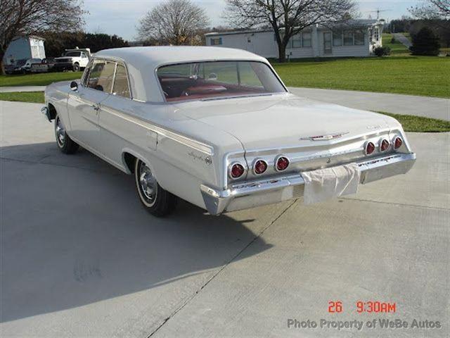 1962 Chevrolet Impala 4WD 4dr V6 5-spd AT