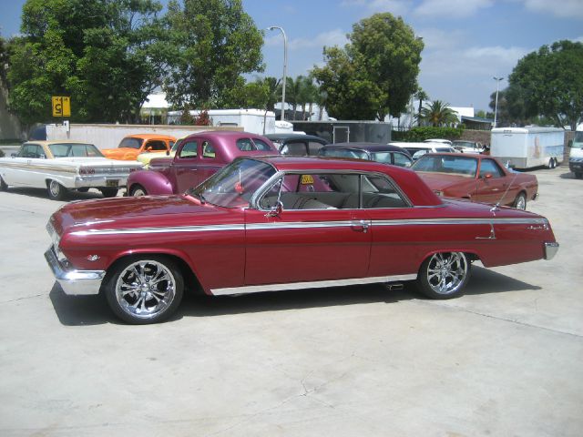 1962 Chevrolet Impala Hatchback 4D