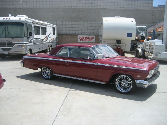 1962 Chevrolet Impala Hatchback 4D