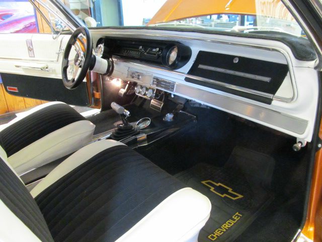 1965 Chevrolet Impala 4dr Sdn Auto (natl) Hatchback