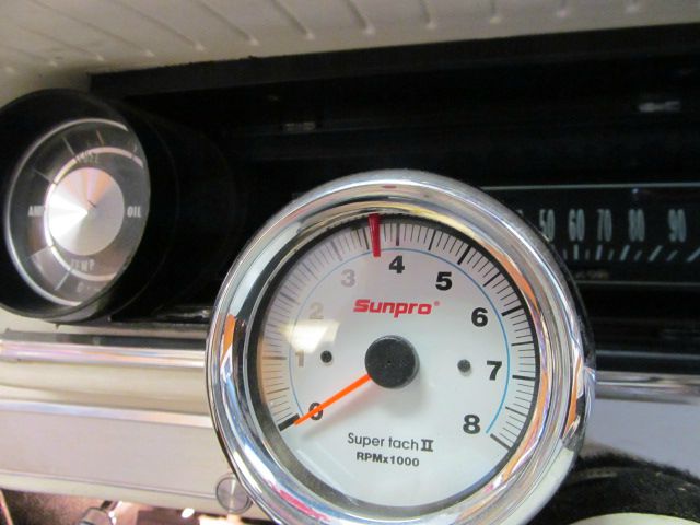 1965 Chevrolet Impala 4dr Sdn Auto (natl) Hatchback