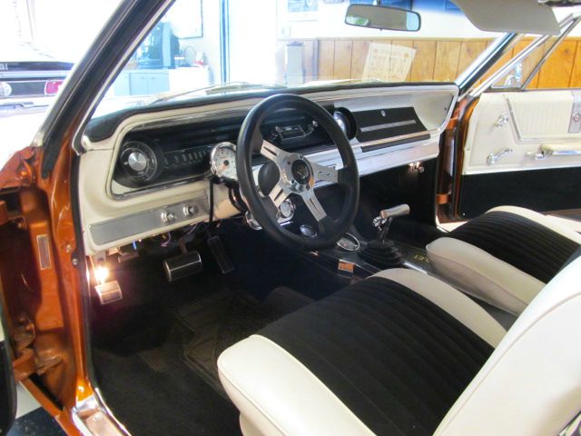 1965 Chevrolet Impala 4dr Sdn Auto (natl) Hatchback