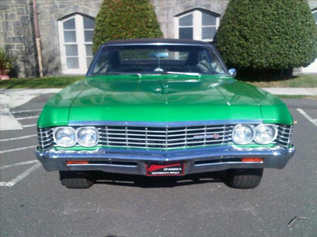 1967 Chevrolet Impala 4dr Sdn Auto (natl) Hatchback