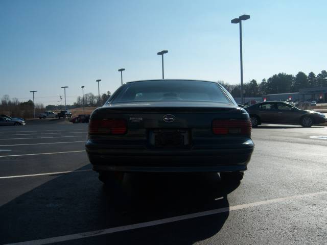 1995 Chevrolet Impala 4dr Sdn Auto (natl) Hatchback